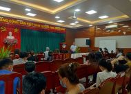 Tổ chức họp xét học bổng cho sinh viên